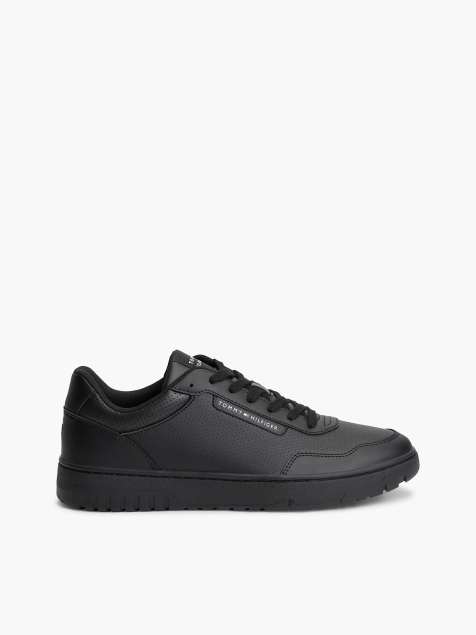Tommy Hilfiger – Basketball-Sneaker in Schwarz mit verschiedenen Strukturen und Leder - view 1
