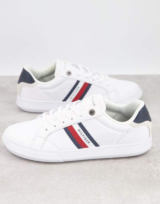 Tommy Hilfiger - Baskets en cuir à semelle cuvette avec bandes logo sur le côté - Blanc