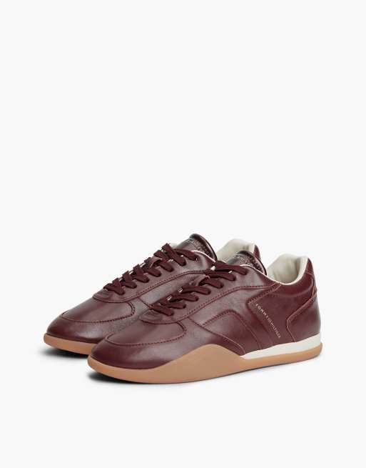 Tommy Hilfiger baskets vintage basses en cuir couleur bordeaux, 2 de 7