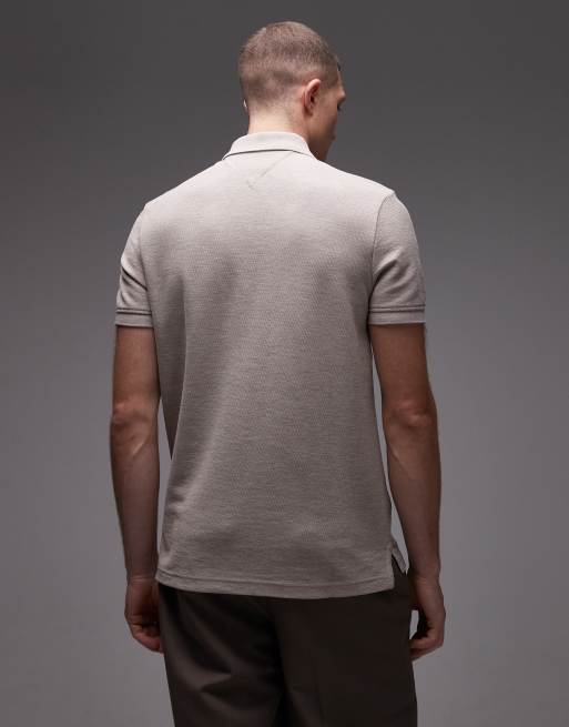 Tommy Hilfiger – Beżowa koszulka polo z logo z herbem, 3 z 5