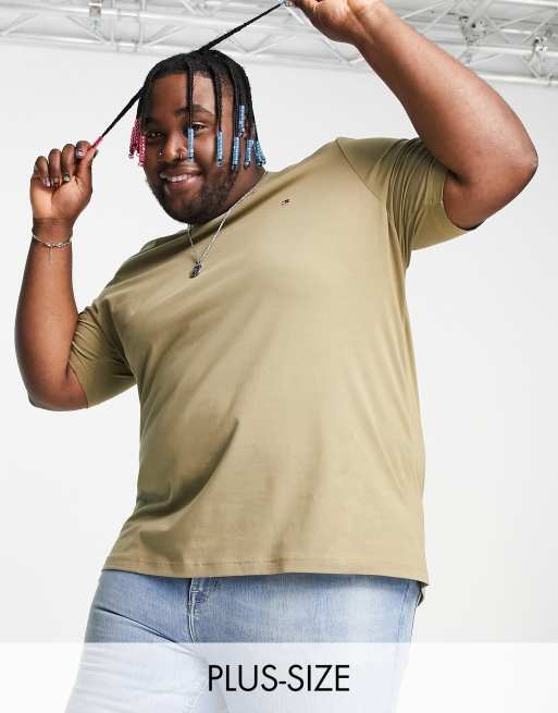 Tommy Hilfiger – Big and Tall – Ljusbrun smal t-shirt med logga