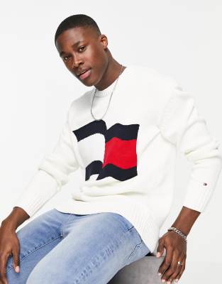 white tommy hilfiger jumper