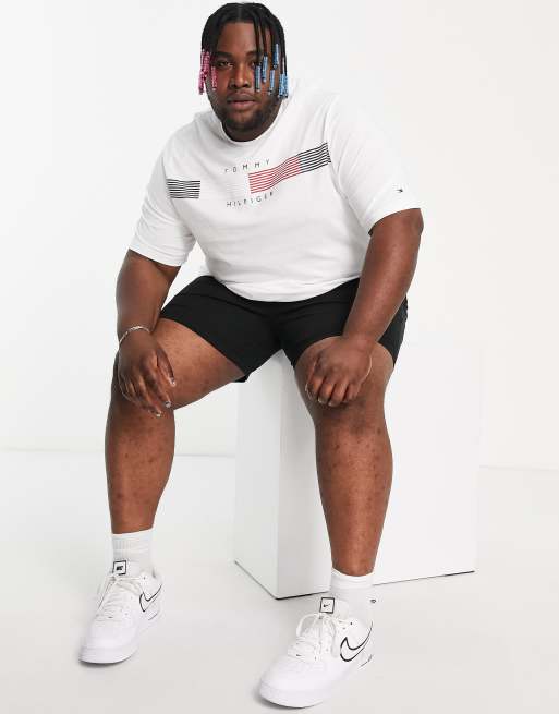 Tommy Hilfiger Big & Tall – Biały T-shirt z logo w paski, 4 z 4