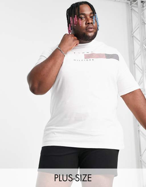 Tommy Hilfiger Big & Tall - Hvid T-shirt med logostribe på brystet
