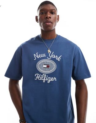 Tommy Hilfiger – Blå t-shirt med "New York"-tryck - view 1