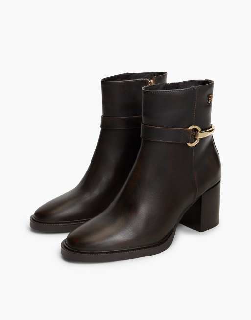 Tommy Hilfiger Block heel leather riding ankle boots in dark brown, 2 of 7