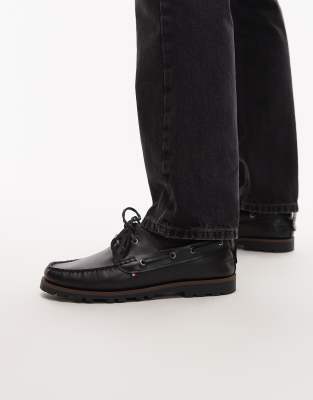 Tommy Hilfiger boat shoe in black