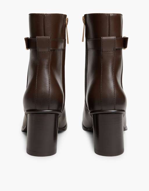 Tommy Hilfiger bottines à boucle en cuir à talon carré marron foncé, 4 de 7