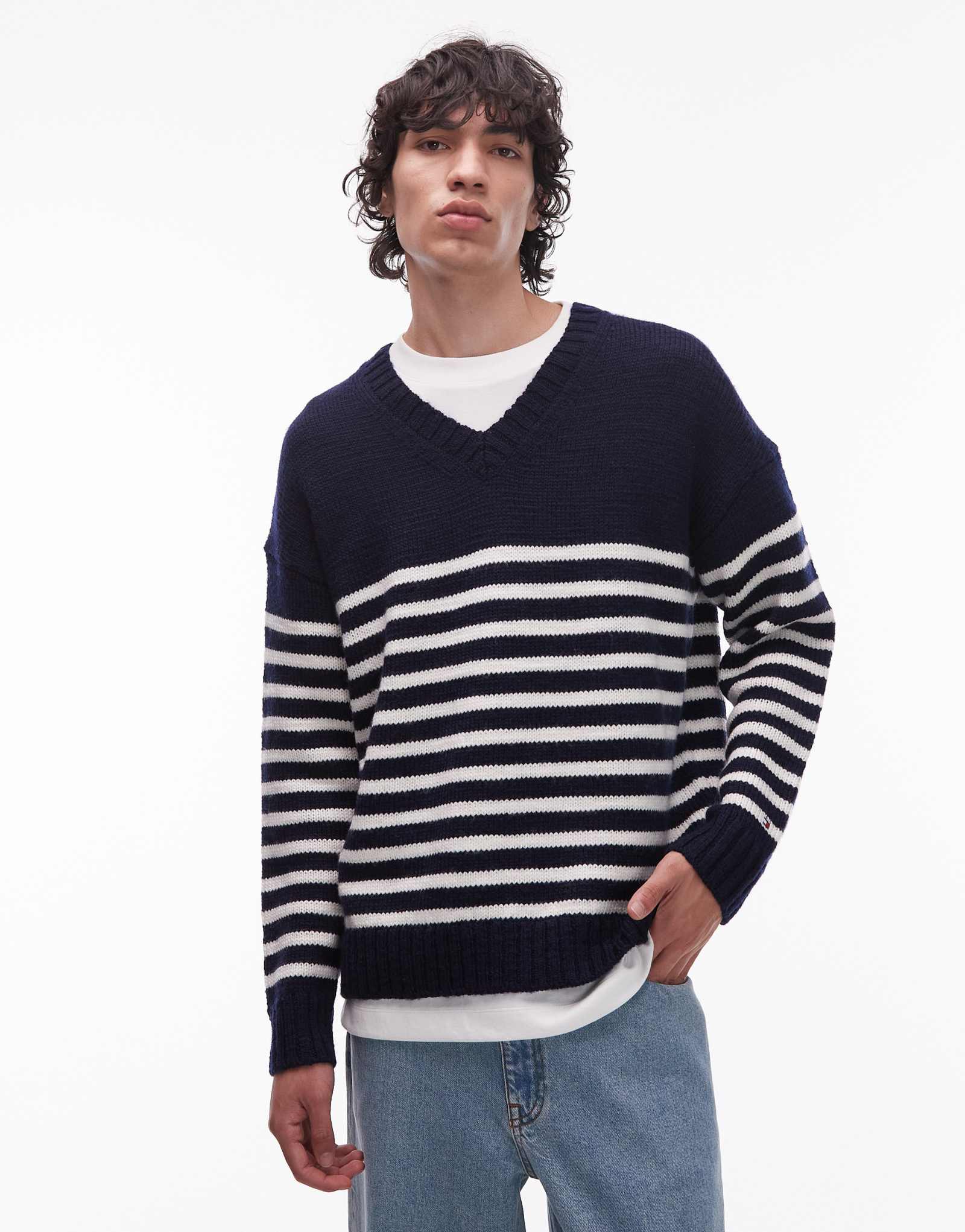 Шерстяной свитер в полоску от Tommy Hilfiger из бреттона темно-синего цвета