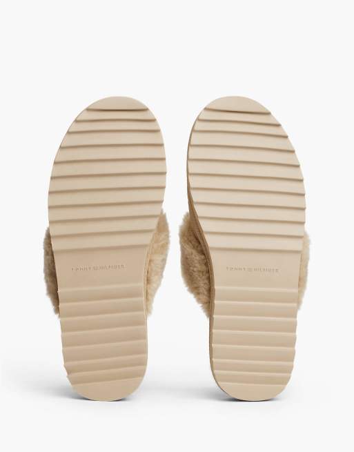 Tommy Hilfiger chaussons en cuir à imitation peau de mouton dentelés couleur raifort, 5 de 7
