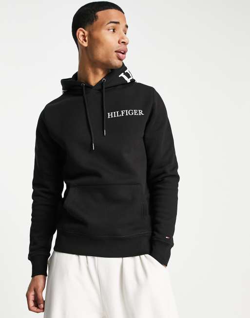 Tommy hilfiger best sale chest logo hoodie