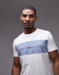 [Tommy Hilfiger] Tommy Hilfiger colourblock logo t-shirt in white and blue M TH optic white