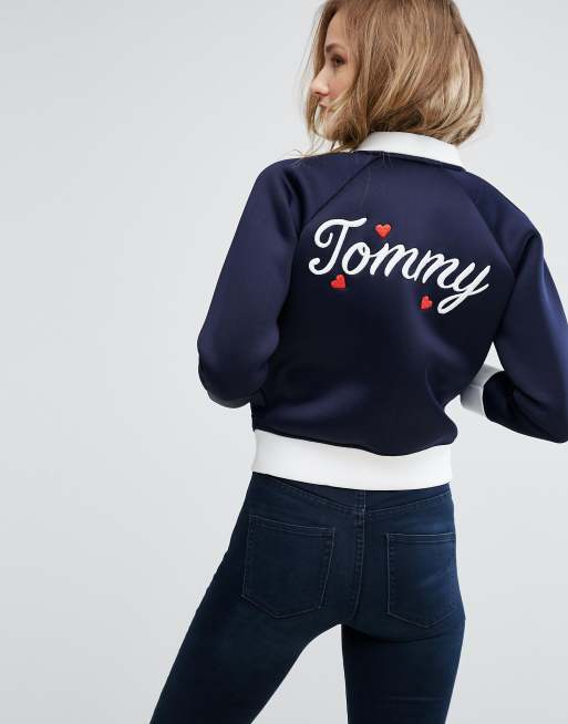 Tommy hilfiger jacket outlet logo on back