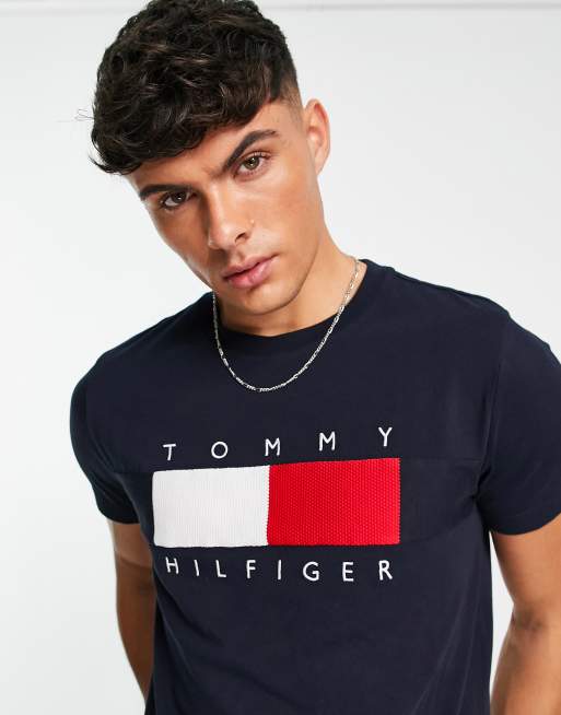 Tommy Hilfiger - Textured Flag T-shirt