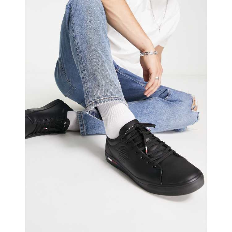 Tommy Hilfiger corporate leather trainer in black