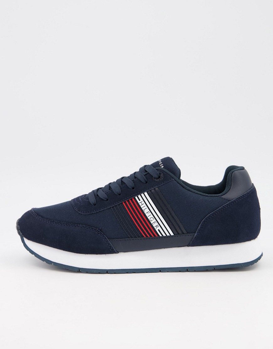 Tommy Hilfiger – Corporate – Marinblå sneakers i blandat material