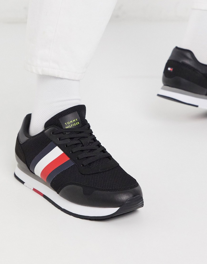 Tommy Hilfiger - Corporate - Sneakers nere in materiale misto con righe-Nero