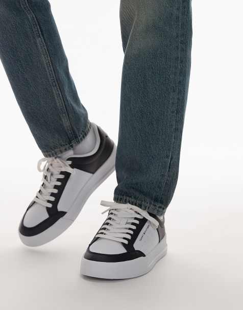 Tommy Hilfiger – Court-Sneaker in Weiß und Marineblau - view 1