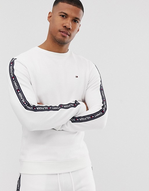 Tommy Hilfiger crew neck sweatshirt with contrast sleeve taping in ...