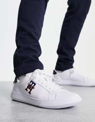 Tommy Hilfiger – Cupsole-Sneaker aus weißem Leder mit Monogramm