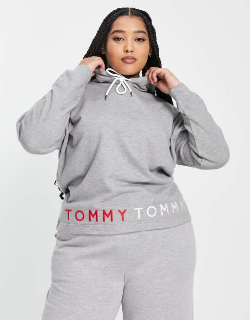 Tommy Hilfiger Curve embroidered lounge hoody in medium grey heather, 2 of 4
