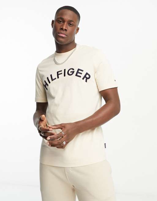 Tommy Hilfiger curve logo t-shirt in beige | ASOS