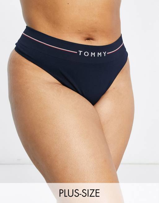 Tommy Hilfiger - Curve - Naadloze lingerieset met logo in marineblauw, 3 van 3