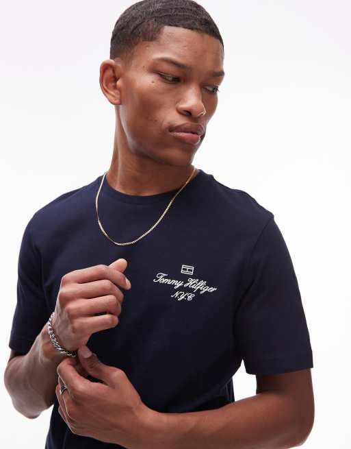 Tommy Hilfiger – Czarny T-shirt z napisem