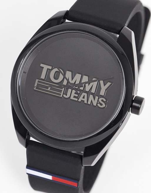 Tommy Hilfiger – Czarny zegarek na silikonowym pasku 