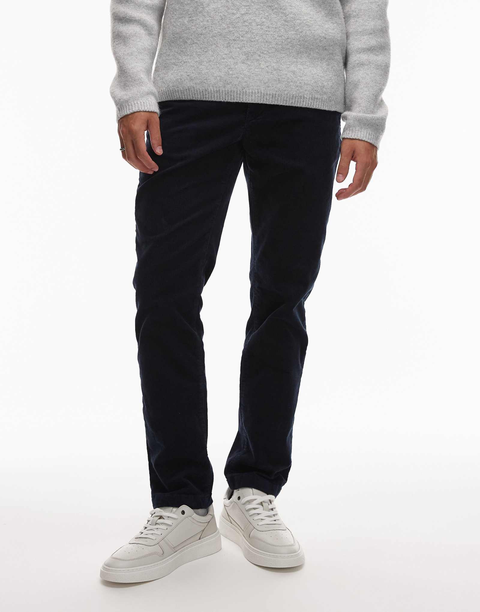 Вельветовые брюки-чино от Tommy Hilfiger denton темно-синего цвета