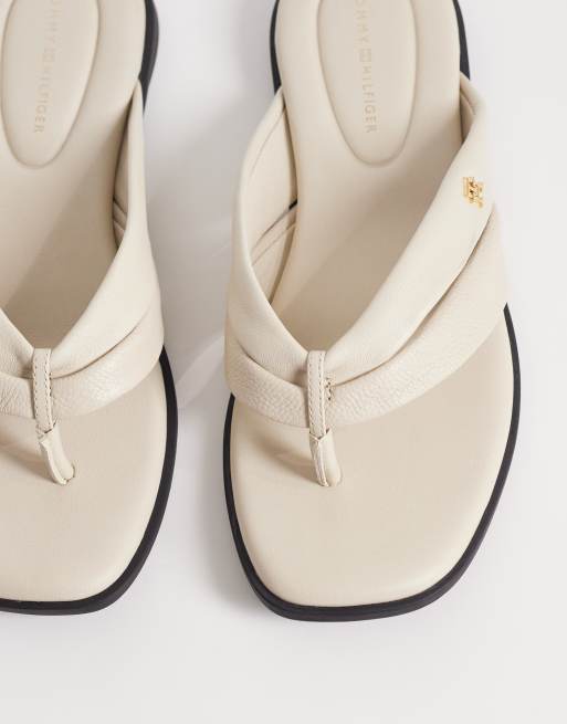 Tommy Hilfiger elevated flip flops in cream, 2 of 4