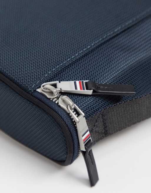 Tommy hilfiger hot sale elevated washbag