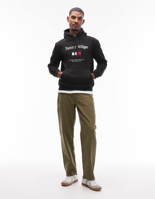 Tommy Hilfiger embroidered flag large centre logo hoodie in black , 2 of 5