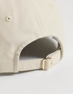 Tommy Hilfiger Embroidered Script Logo Cap In White