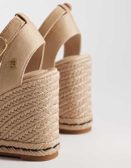 Tommy Hilfiger – Espadrilles-Sandalen in Beige mit Keilabsatz, 4 von 4