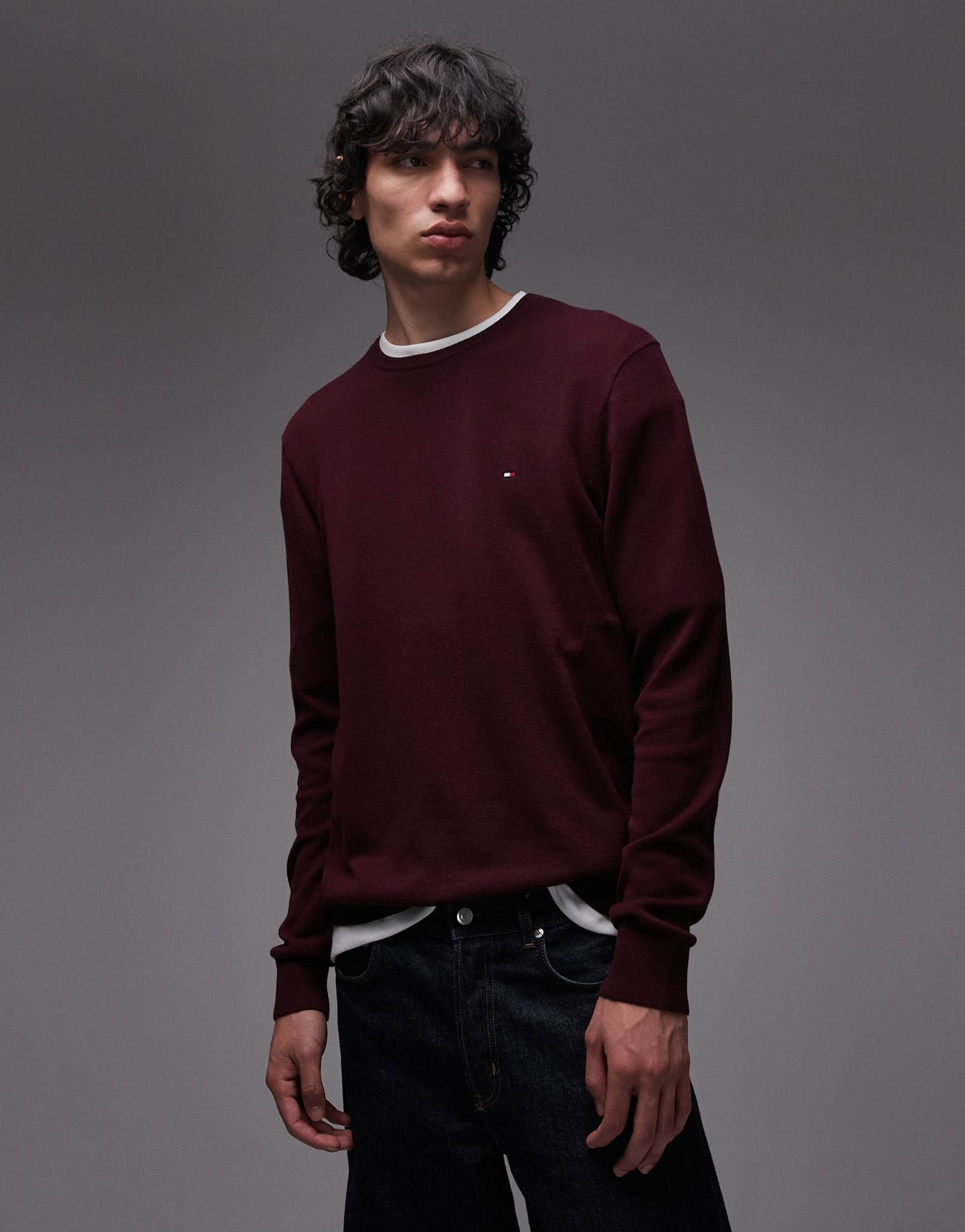 Хлопковый свитер Tommy Hilfiger essential темно-бордового цвета