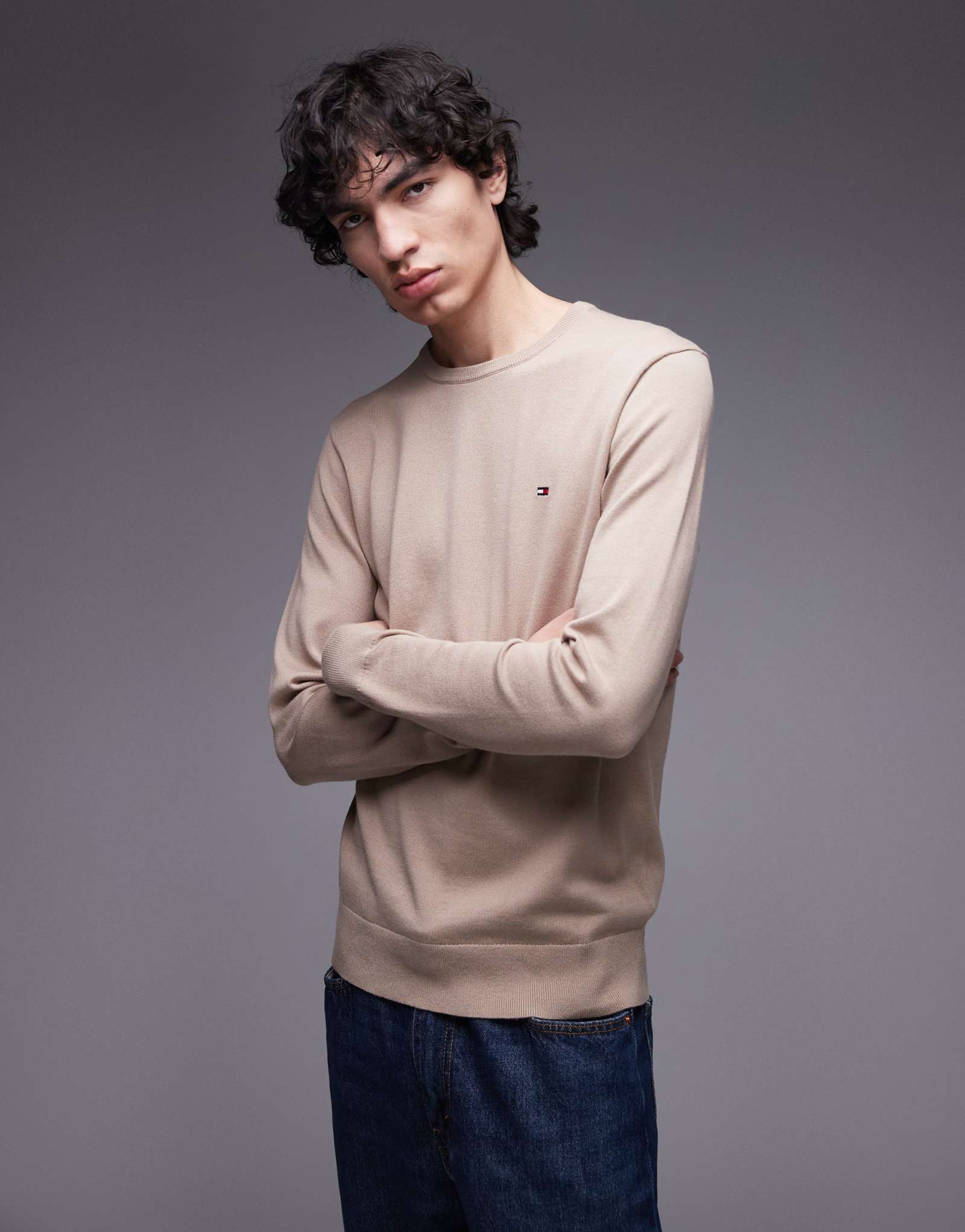 Хлопковый свитер Tommy Hilfiger essential темно-серого цвета
