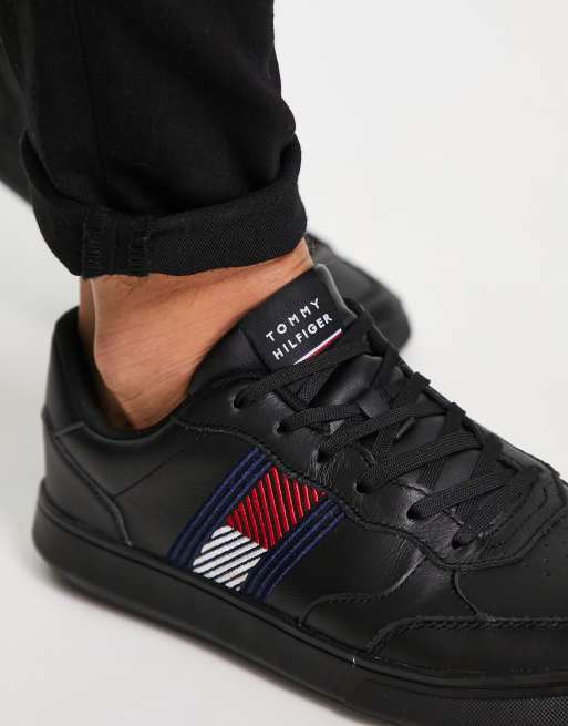 Tommy hilfiger store essential flag