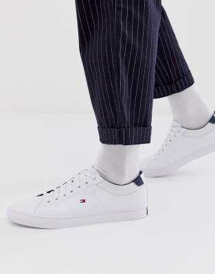 tommy hilfiger essential leather icon logo trainer in white