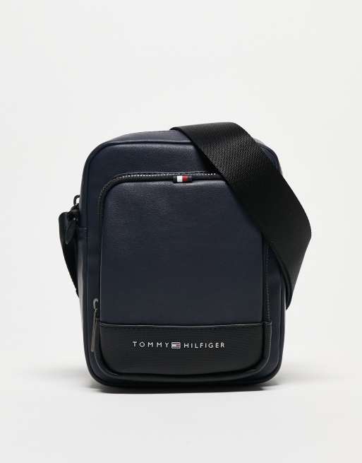 Tommy Hilfiger – Essential – Mini-Reportertasche zum Umhängen in Blau
