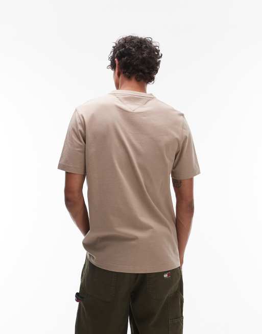 Tommy Hilfiger essential pocket t-shirt in beige, 4 of 4