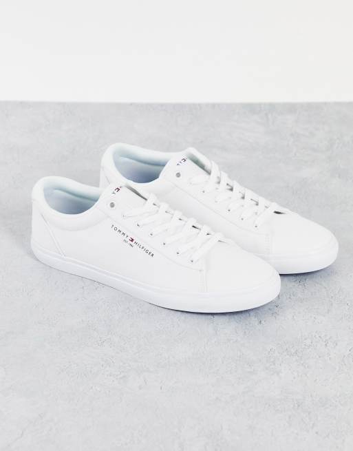 Tommy hilfiger best sale sneakers essential