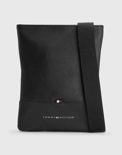 Tommy Hilfiger – Essential – Umhängetasche in Schwarz