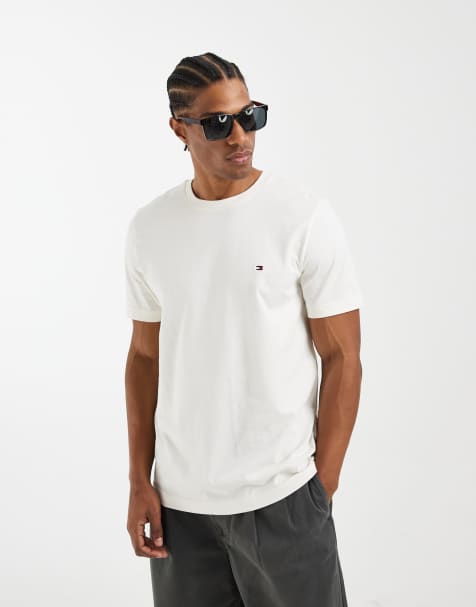 Tommy Hilfiger – Essential – Vit t-shirt i regular fit - view 1