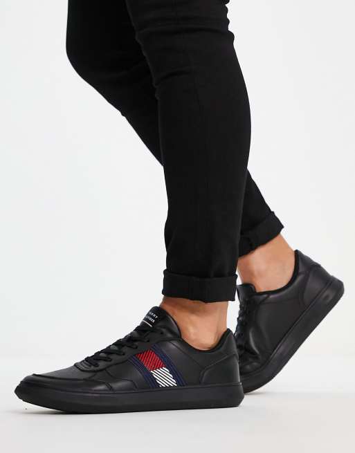 Tommy Hilfiger - Essentials - Leren sneaker met vlag in zwart