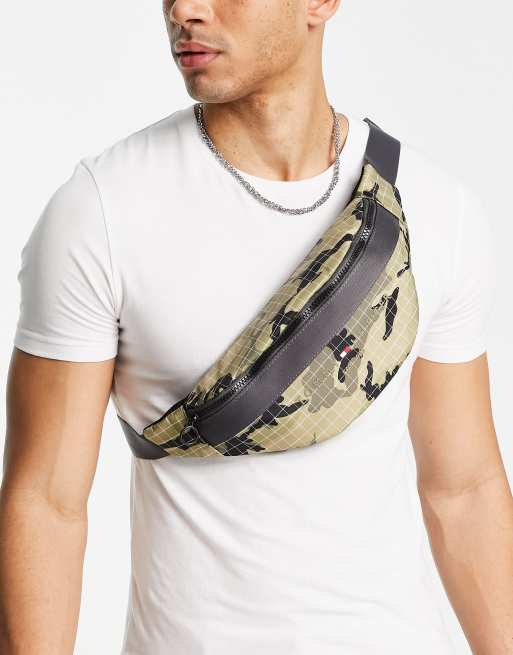 Tommy Hilfiger - Established - Heuptasje met camouflageprint