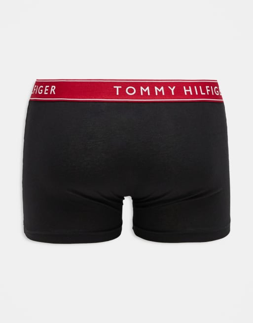 Tommy Hilfiger – Everyday Essentials – 3er-Pack Unterhosen in Schwarz mit rotem Bund, 2 von 3