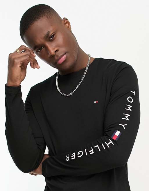 Tommy hilfiger crew store neck logo flag