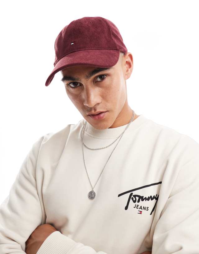 Tommy Hilfiger - flag cord cap in burgundy red