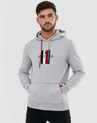 tommy hilfiger flag logo hoodie